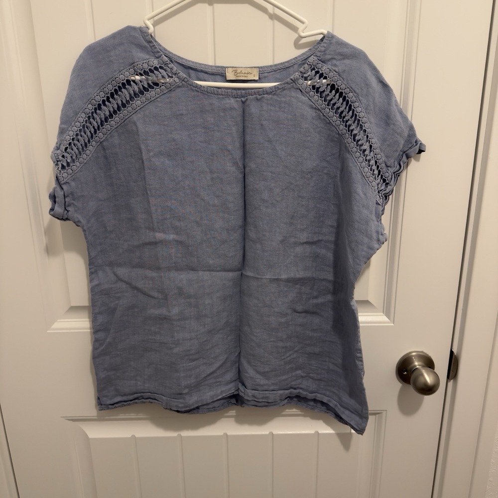 Bellambia Women's Blue 100% Linen Top Crochet Design Size Small